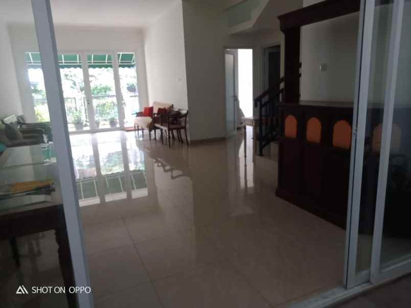 dijual rumah perumahan kemang pratama 2