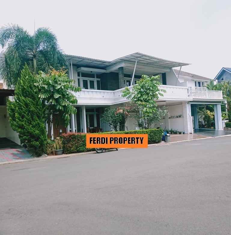Rumah Mewah 2 Lt Kolam Renang Pribadi Furnished Kota Wisata Cibubur
