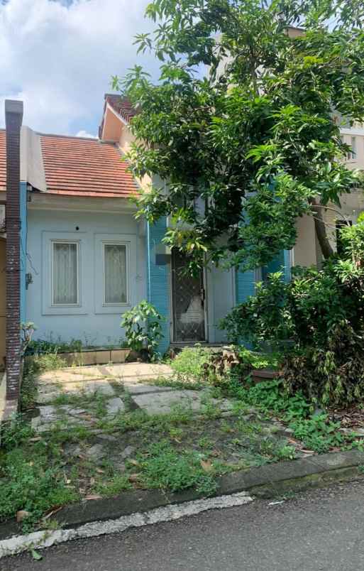 dijual rumah perumahan legenda wisata