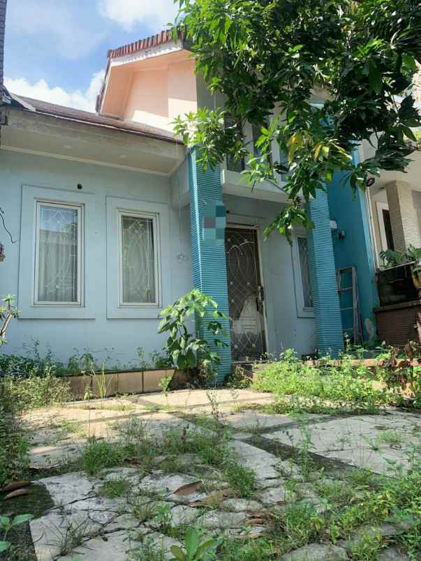 dijual rumah perumahan legenda wisata