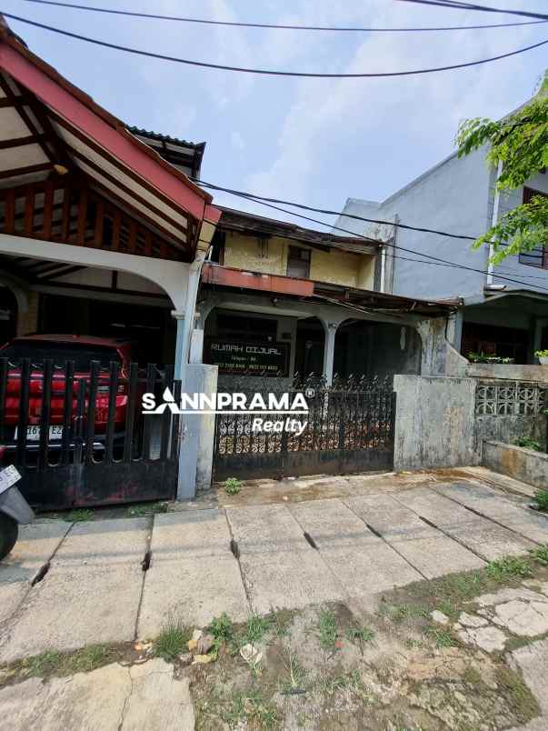 dijual rumah perumnas depok utara