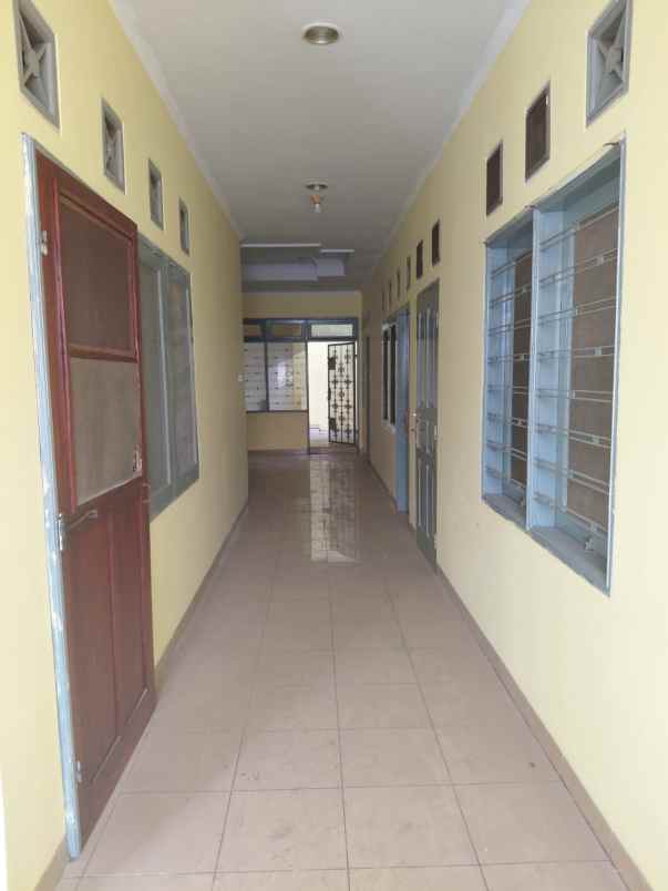 dijual rumah petamburan