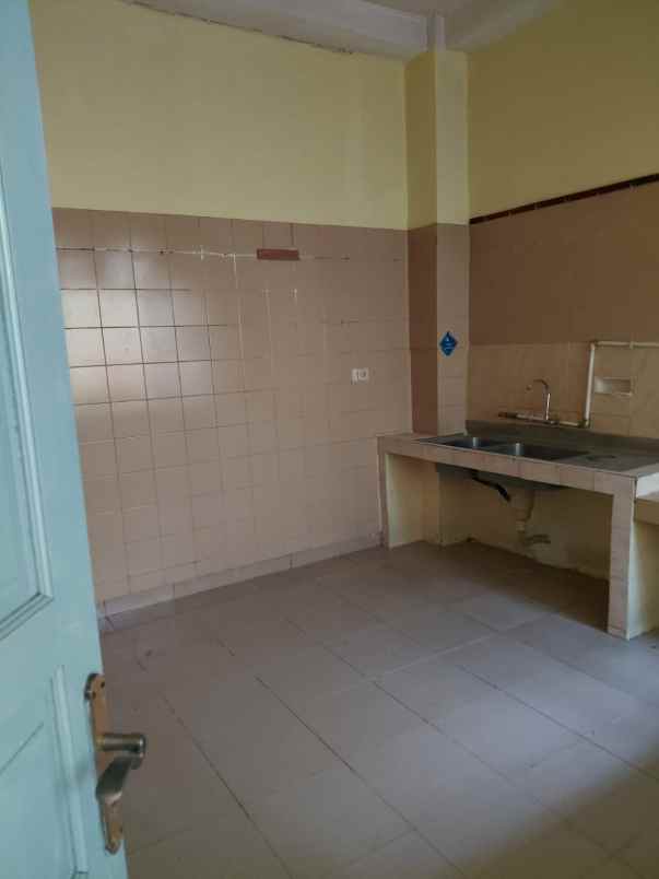 dijual rumah petamburan