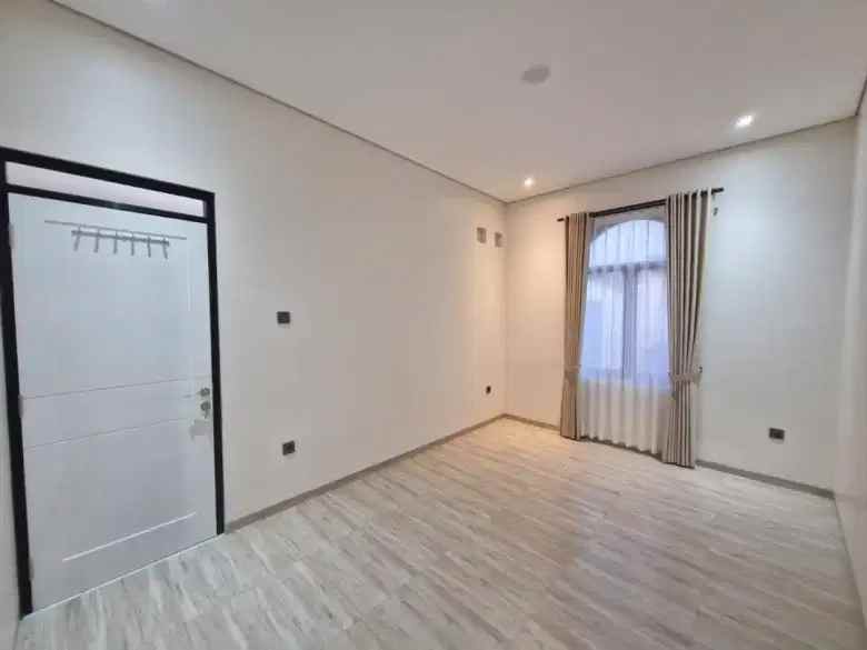 dijual rumah petukangan selatan