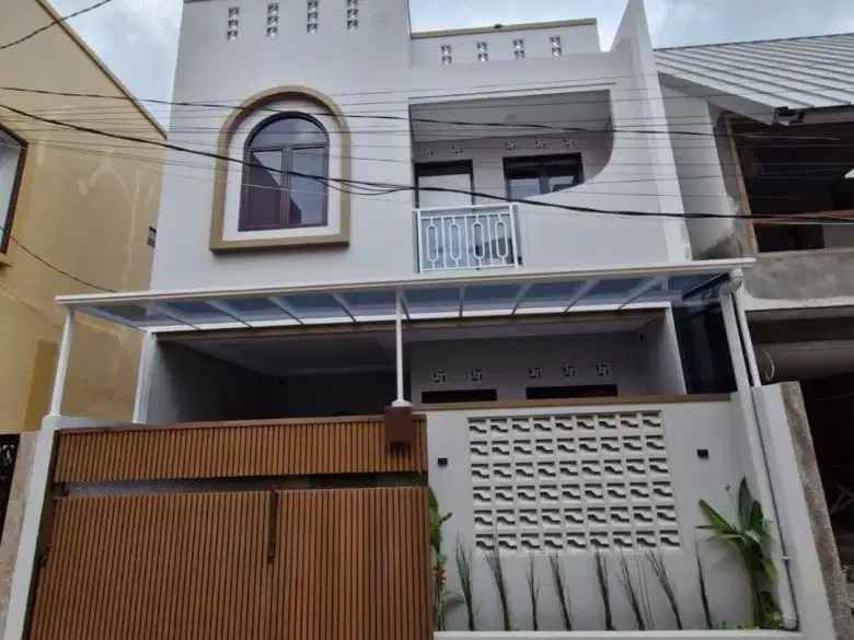 dijual rumah petukangan selatan