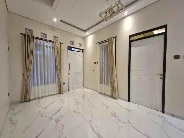 dijual rumah petukangan selatan