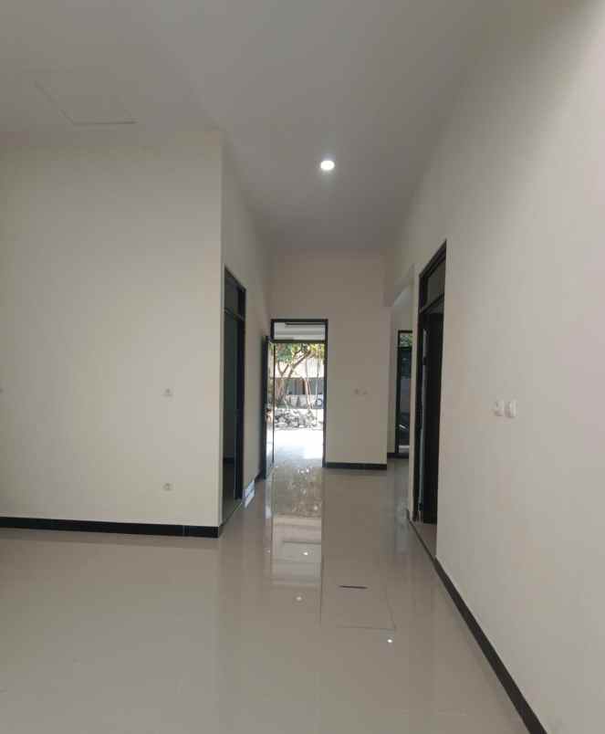 dijual rumah pgri