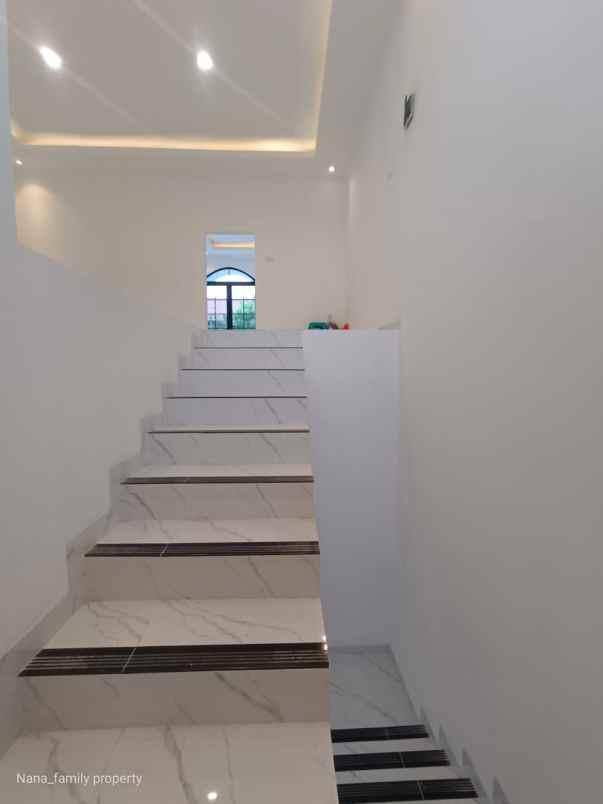 dijual rumah pondok betung bintaro sektor 4