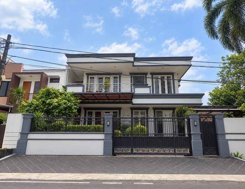 dijual rumah pondok indah jakarta selatan