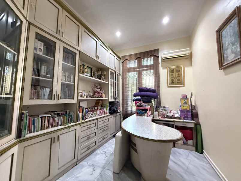 dijual rumah pondok indah jakarta selatan