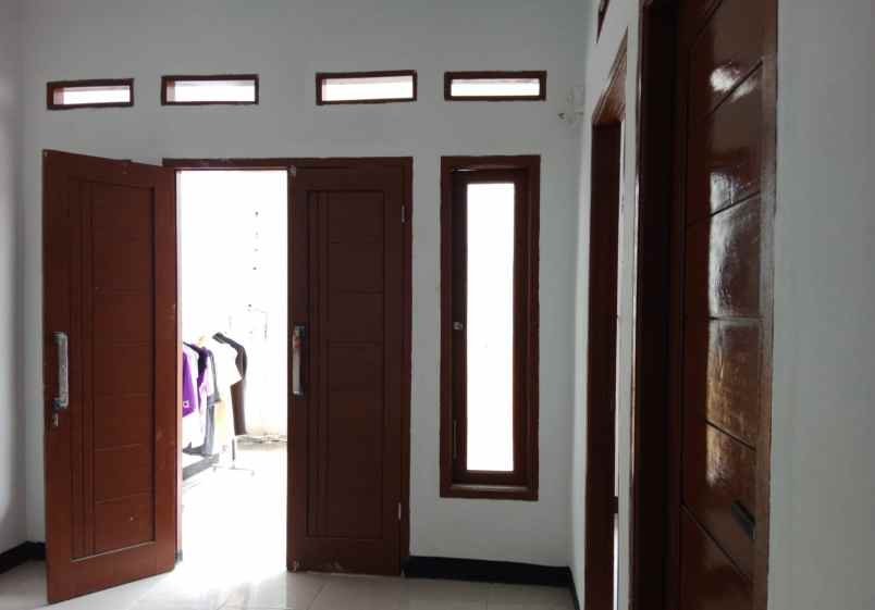 dijual rumah pondok kacang barat pondok
