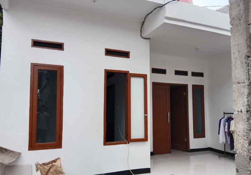 dijual rumah pondok kacang barat pondok