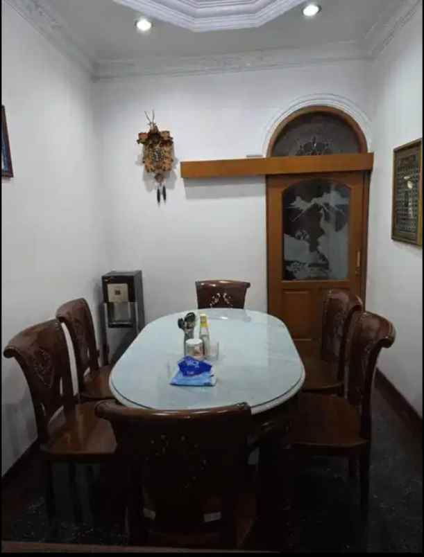 dijual rumah pondok kelapa