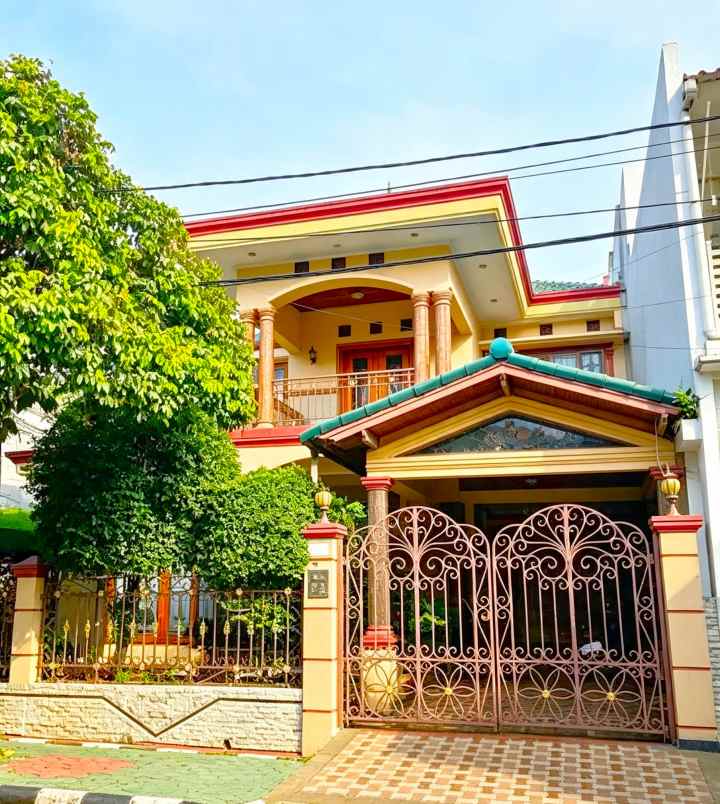 dijual rumah pondok kelapa