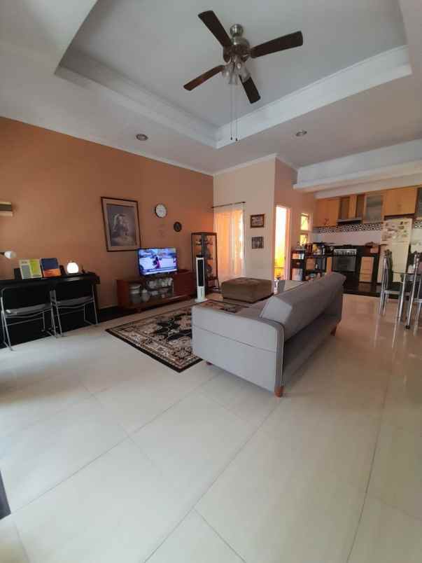 dijual rumah pondok kelapa jaktim