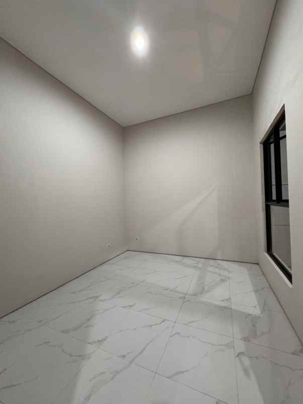 dijual rumah pondok mutiara regency