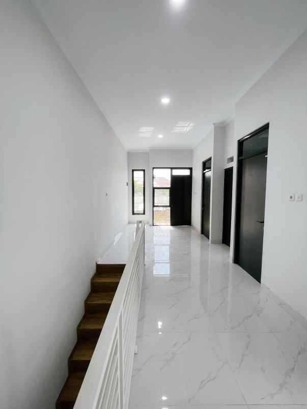 dijual rumah pondok ungu permai sektor