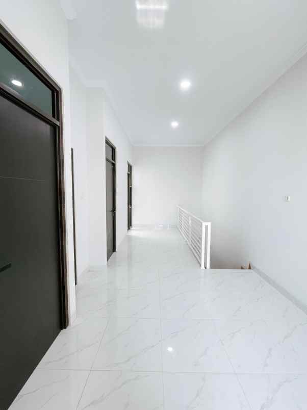 dijual rumah pondok ungu permai sektor