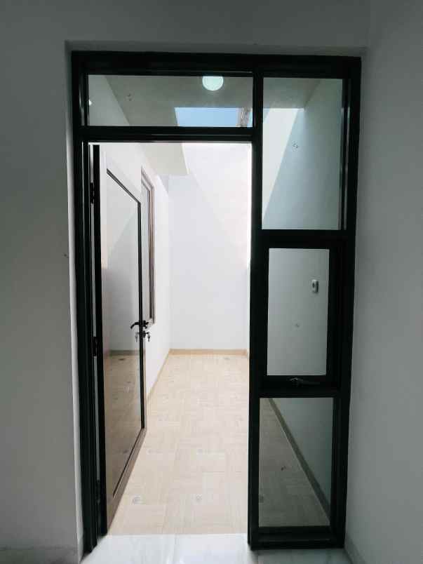 dijual rumah pondok ungu permai sektor