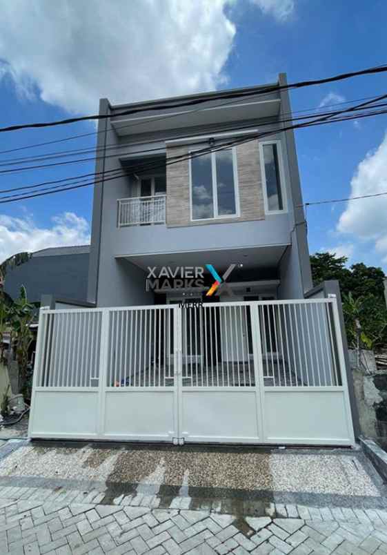 dijual rumah prada permai