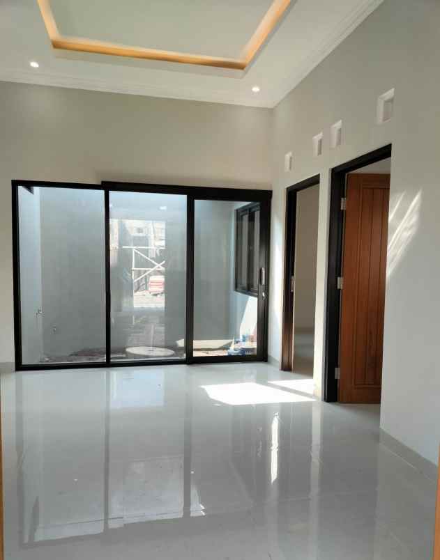 dijual rumah prambanan
