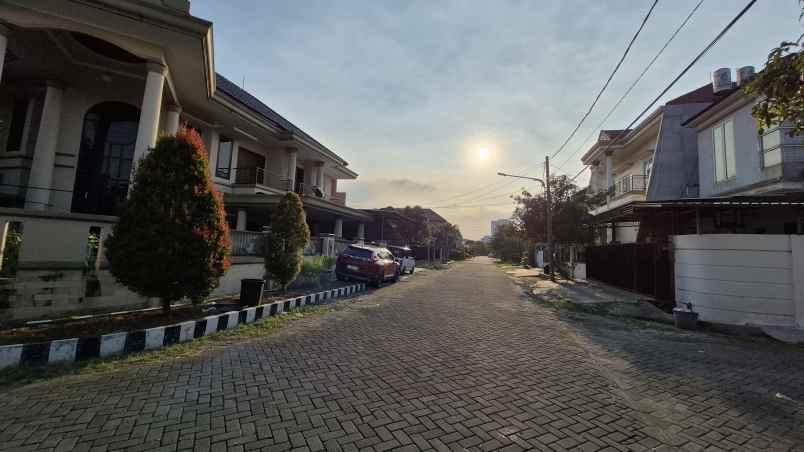 dijual rumah prapen indah