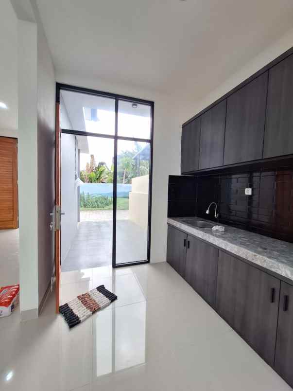dijual rumah purwomartani