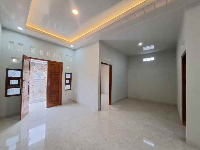 dijual rumah purwomartani