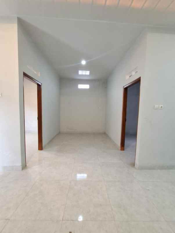 dijual rumah purwomartani