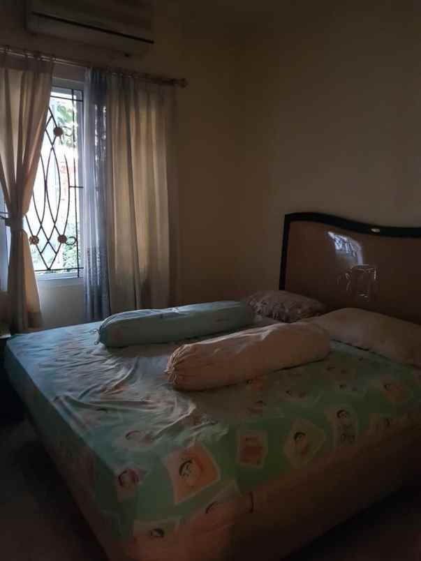 dijual rumah raffles hills cibubur