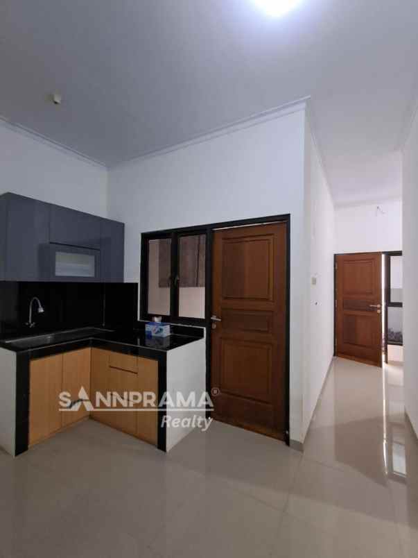 dijual rumah rangkapan jaya