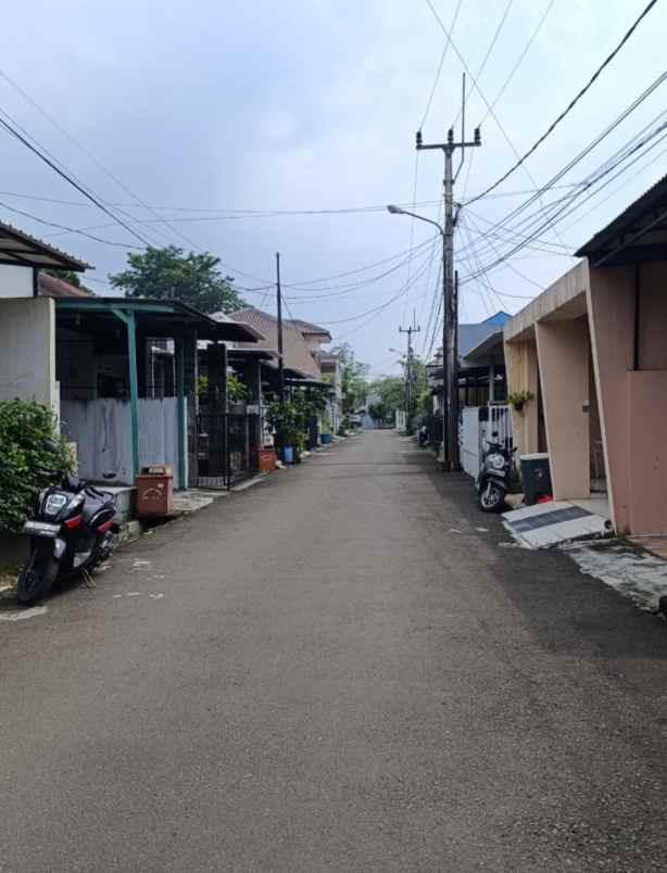 dijual rumah rangkapan jaya baru