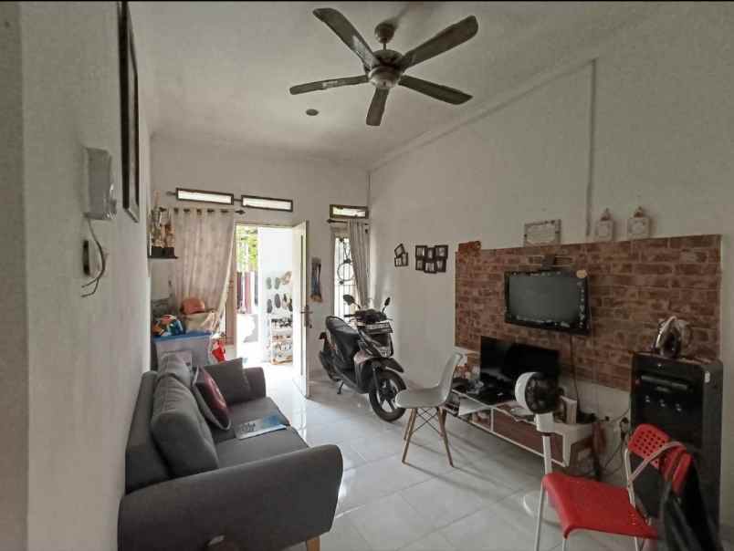 dijual rumah rangkapan jaya baru