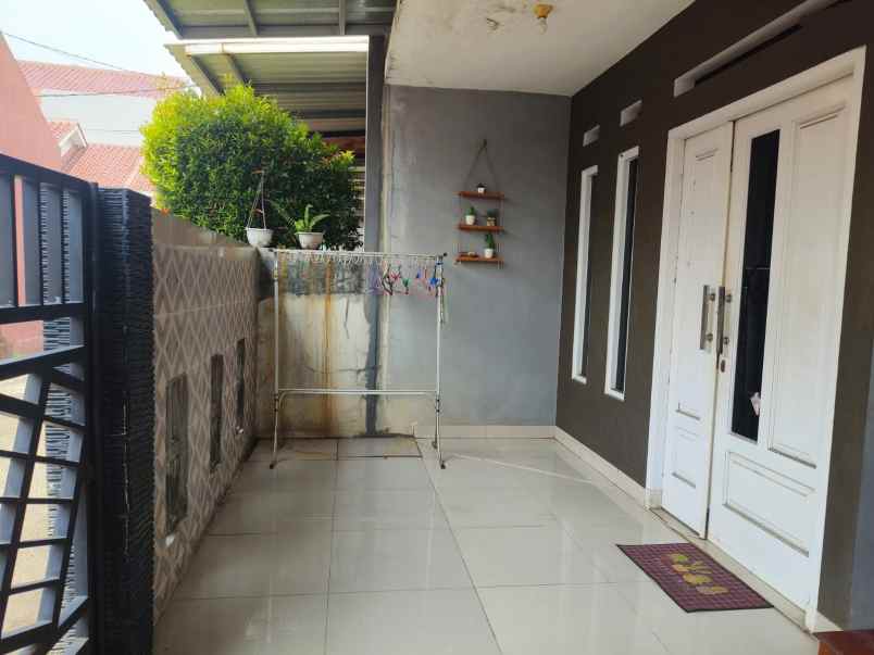 dijual rumah rangkapan jaya baru