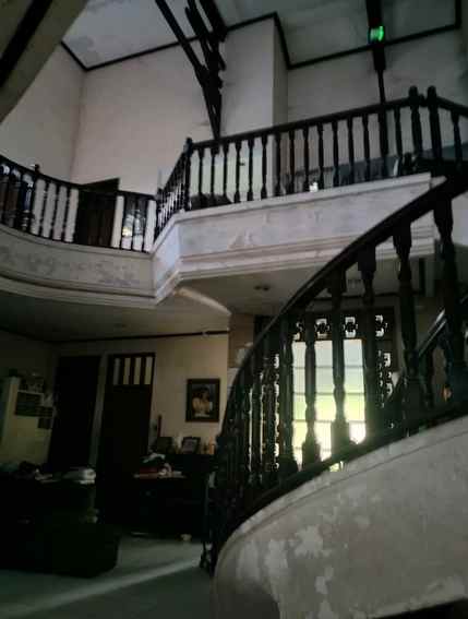 dijual rumah raya ngagel tama