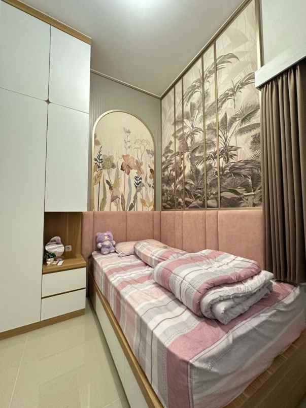 dijual rumah regency one east point
