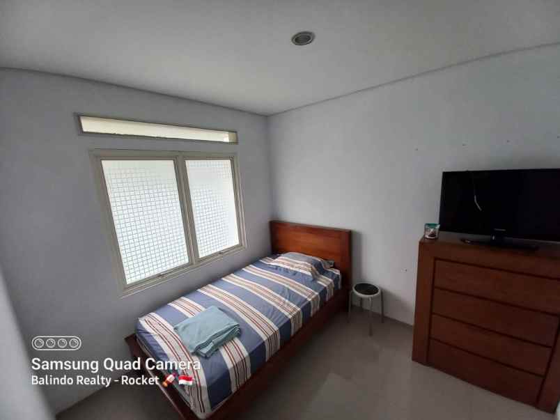 dijual rumah resor dago pakar