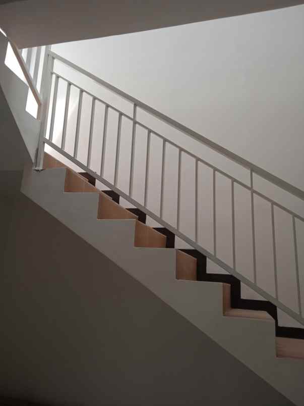 dijual rumah riung damai