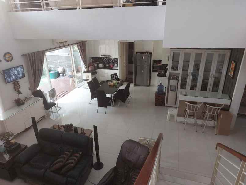 dijual rumah royal residence kec wiyung