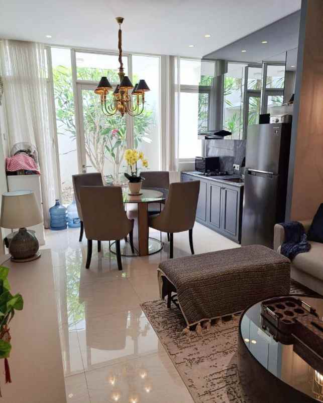 dijual rumah rumah brisbane grand pakuwon