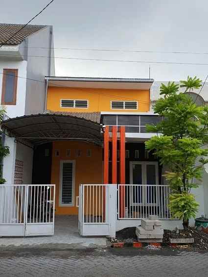 dijual rumah rungkut