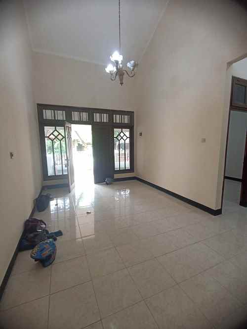 dijual rumah rungkut harapan