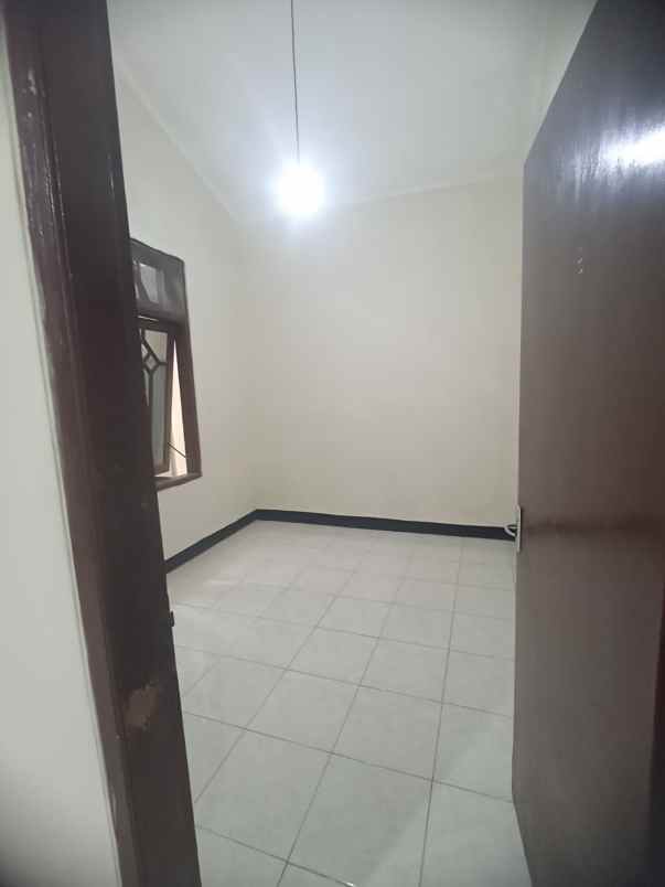 dijual rumah rungkut harapan