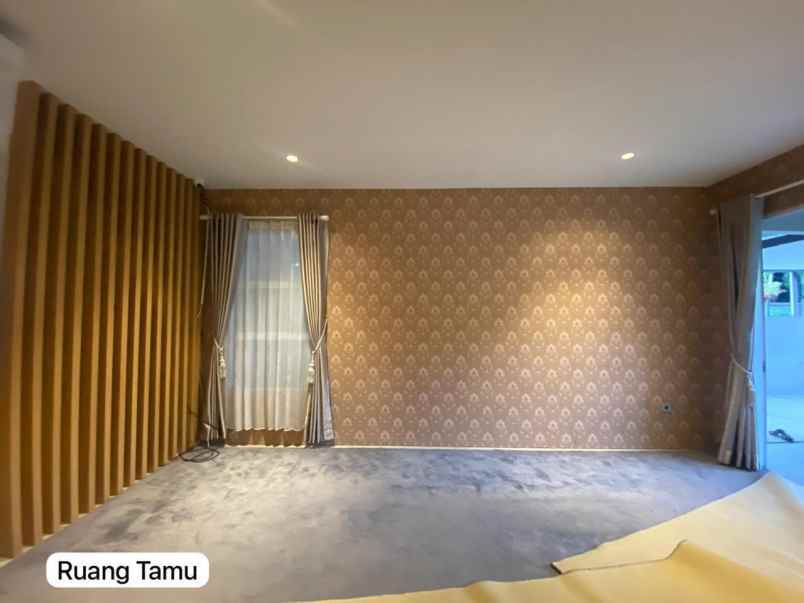 dijual rumah sanggar hurip