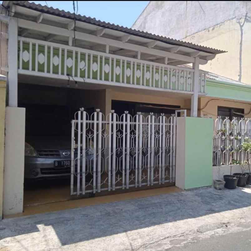 dijual rumah saphire residence