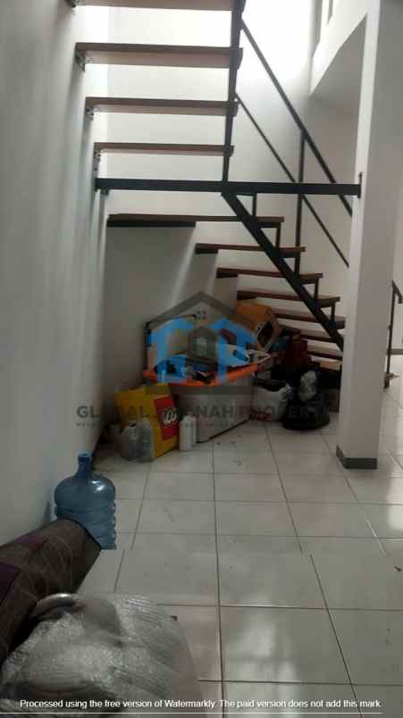 dijual rumah sarijadi bandung