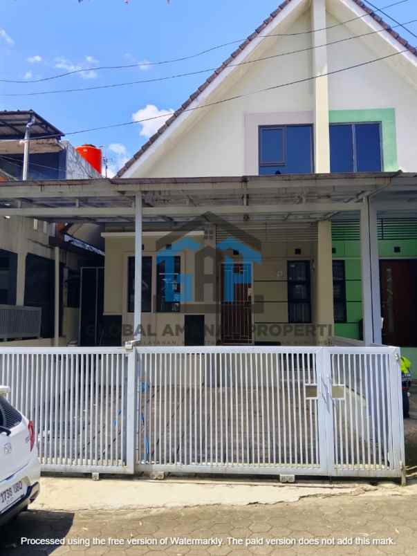 dijual rumah sariwangi regency