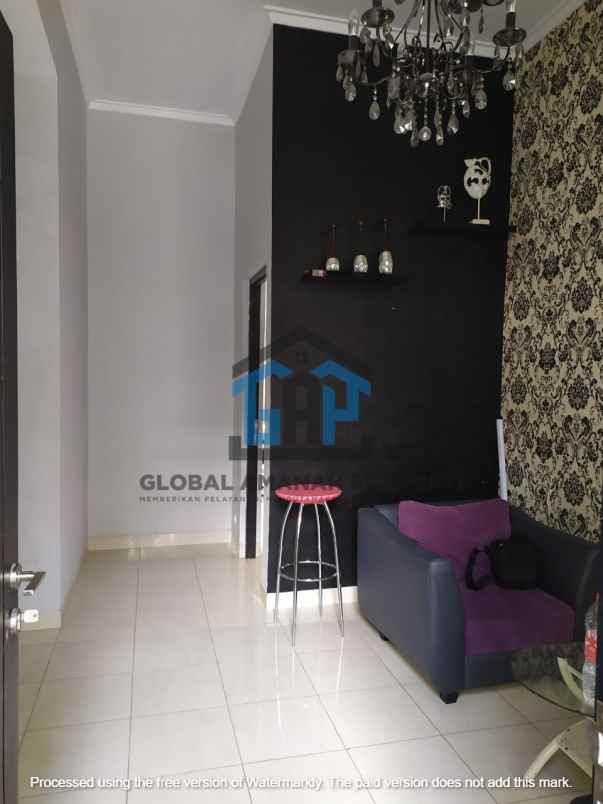 dijual rumah sariwangi regency