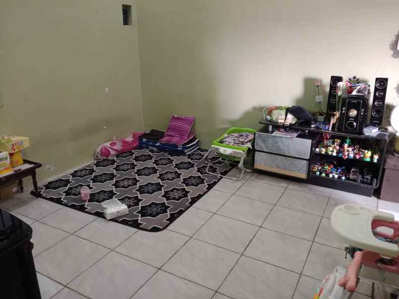 dijual rumah second siap huni