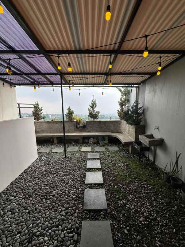 dijual rumah setiabudhi clove resort